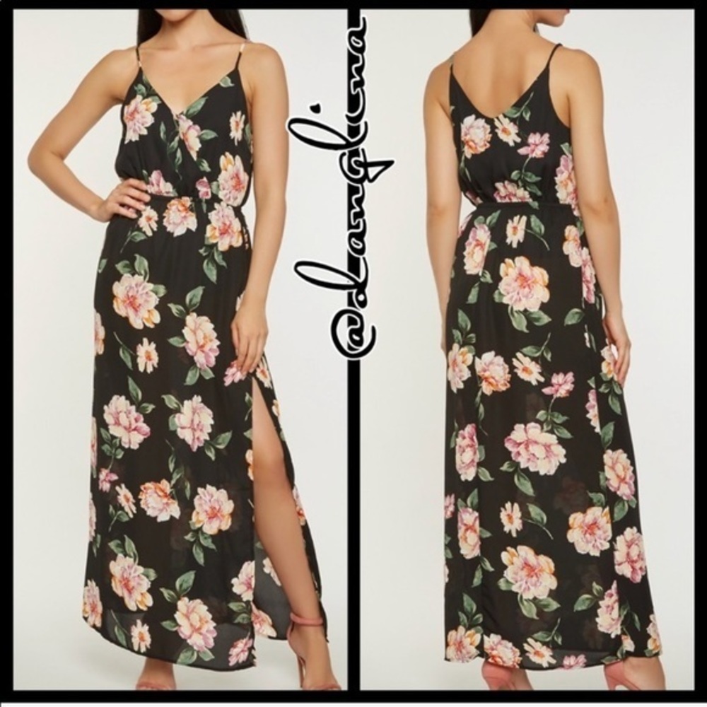 ❣️Sale was $45 down sizing❣️ Surpliced floral maxi dress